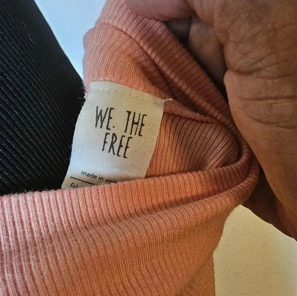 We The Free peach long asymmetrical tunic - Picture 8 of 10